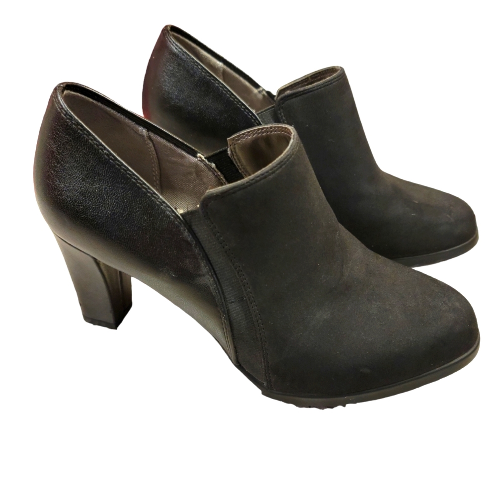 LIFE STRIDE Velocity Memory Foam Bootie Heel